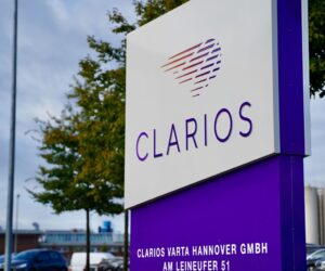 “Clarios” investuoja į “Altris”. Žemos įtampos natrio-jonų akumuliatorių transporto priemonėms plėtra.