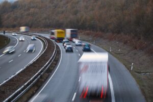 Tokia yra tuščių kelionių dalis transporto sektoriuje. Kaip galima tai išspręsti?