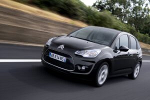 „Citroen C3 II”: nuolatinis aušinimo ventiliatoriaus veikimas ir variklio įspėjamoji lemputė