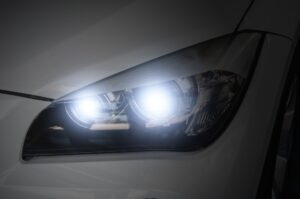 LED retrofitai pagaliau legalūs? Pirmasis pasaulyje modelis su ECE sertifikatu.