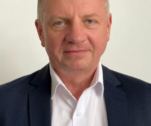 “SEG Automotive” pristato Robertą Hronesą kaip “vieną veidą klientui” antrinės rinkos pardavimuose Vidurio Rytų Europoje